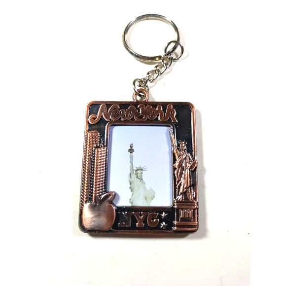 New York N Y C Picture Frame Keychain Copper Tone Souvenir - Picture 1 of 4
